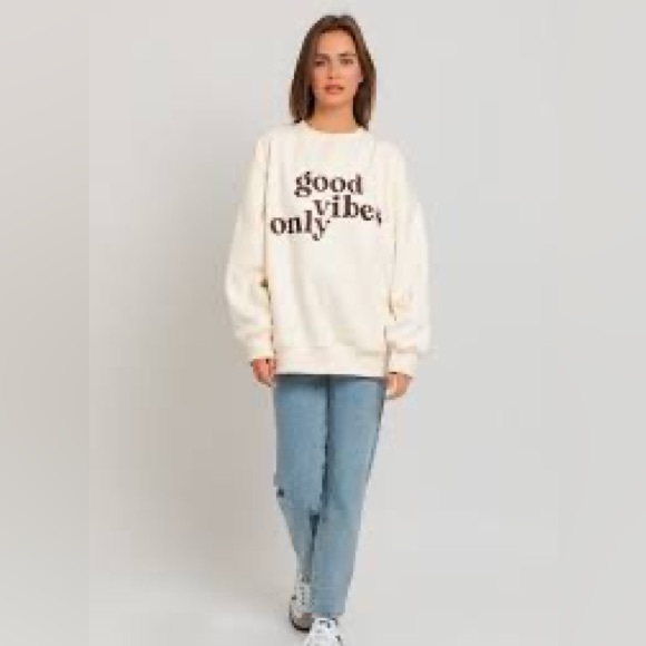 LE LIS White/Cream Embroidered “Good Vibes Only” Sweatshirt Medium - Picture 2 of 9
